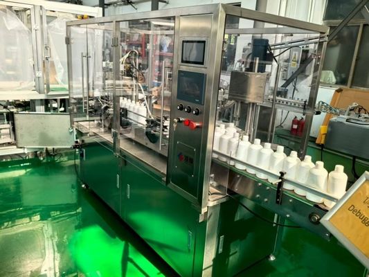 Купить Машина для розлива жидкостей в пластиковые/стеклянные бутылки объемом 100-500 мл с автоматической функцией: нет бутылки - нет промывки, без давления, без наполнения, без укупорки, без остановки онлайн изготовление