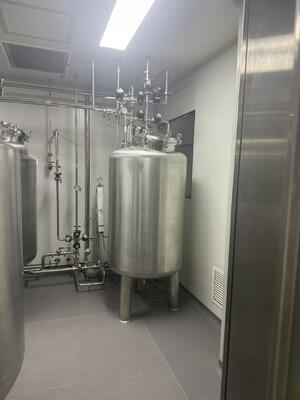 Купить Высокоэффективная машина для наполнения ампул емкостью 20 мл с промывкой, наполнением и запечатыванием онлайн изготовление