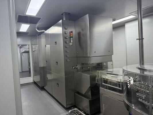 Купить Линия для мойки ампул емкостью 10 мл, ламинарная зона ISO 5, 15000 шт./ч, точность наполнения ±0,5% AGF-12S онлайн изготовление