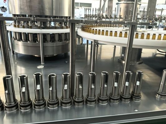 Косметическая машина для наполнения жидкостью 30-500 мл Автоматизированное точное наполнение сывороток и лосьонов, соответствующее GMP